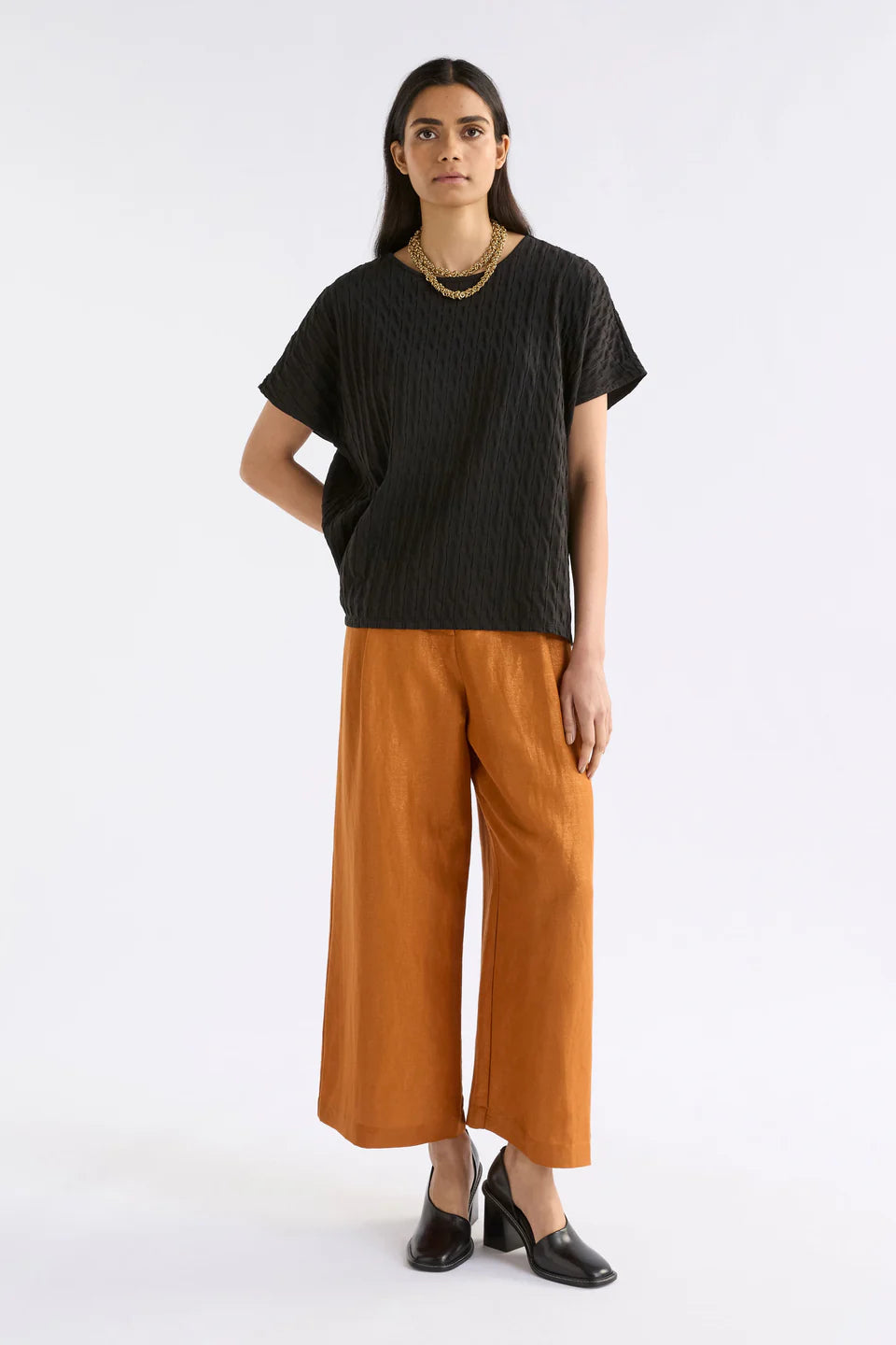 Elk The Label - Orta Boxy Textured Tee Shirt