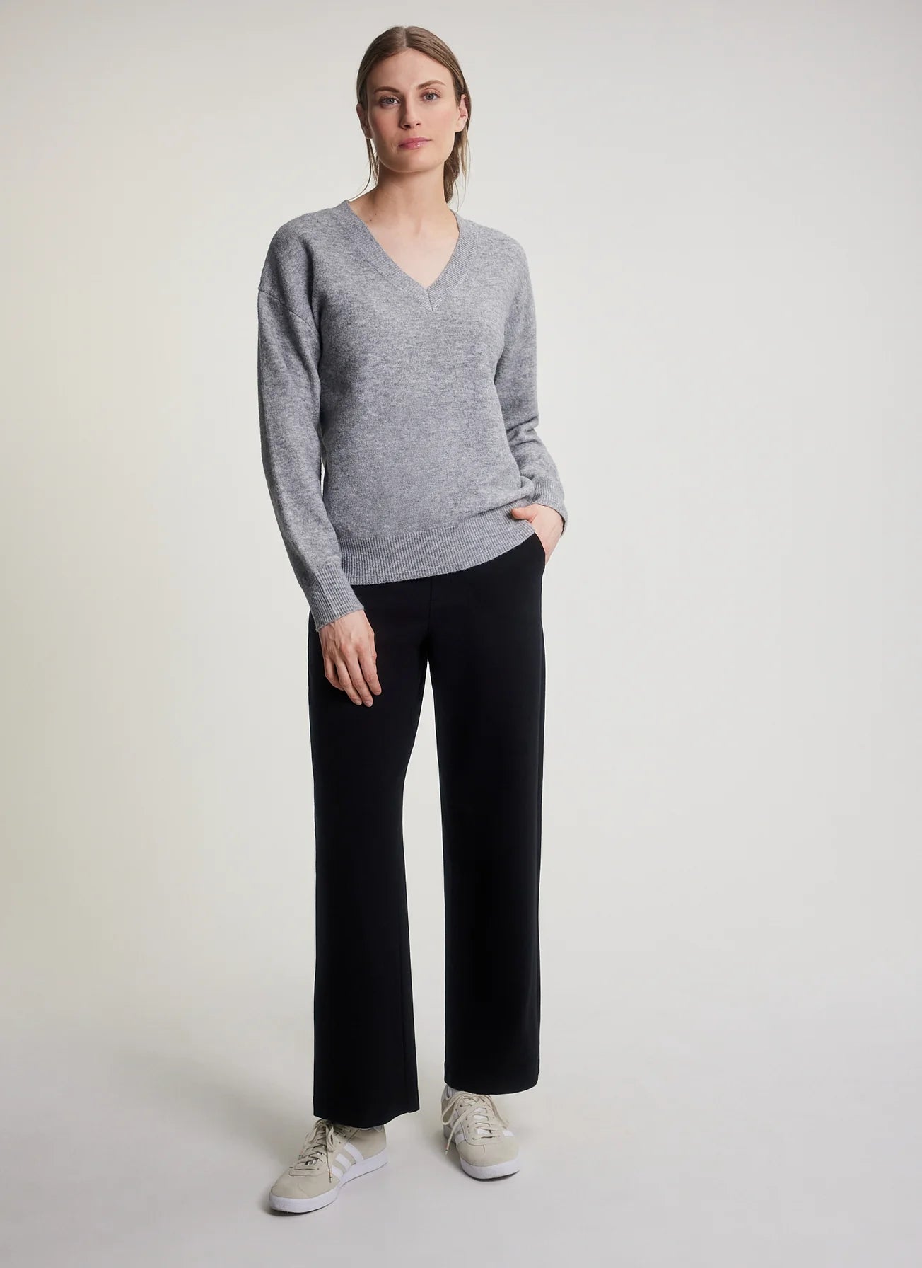 FIG - Aniak V-Neck Sweater