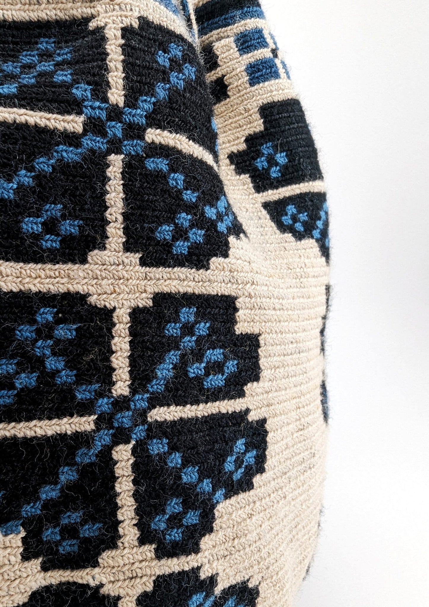 Woven Wildly - Wayuu Bag Gemma Mochila