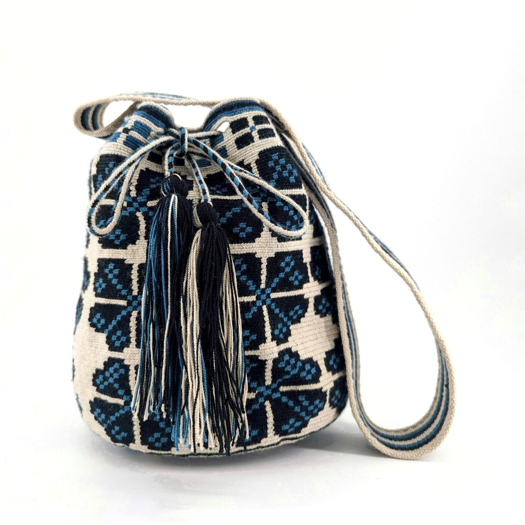 Woven Wildly - Wayuu Bag Gemma Mochila