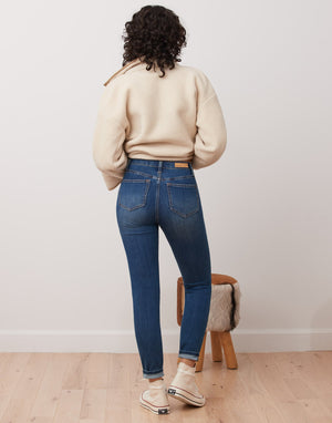 Second Yoga Jeans - Classic Rise Rachel Skinny in Parker all things being eco chilliwack eco friendly denim sustainable back detail
